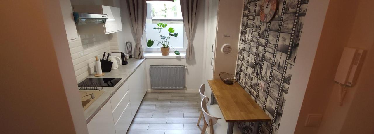 דירות זיילונה גאורה Apartament Antresola Drzewna מראה חיצוני תמונה