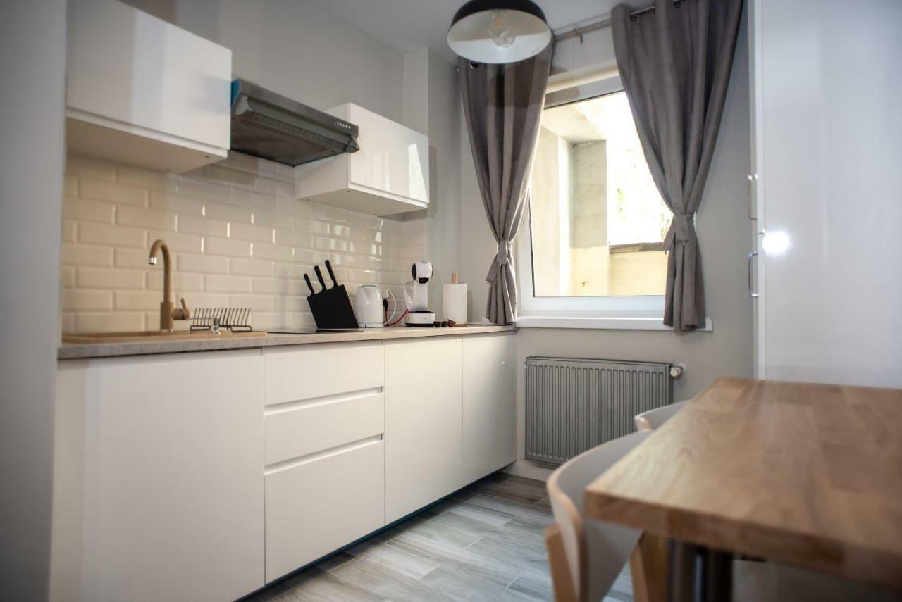 דירות זיילונה גאורה Apartament Antresola Drzewna מראה חיצוני תמונה